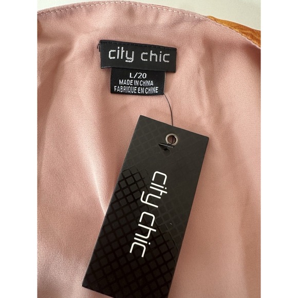 City Chic Dress Women L/20 Plus Floral V-Neck Mini Summer Vacation Formal New‎ - Picture 3 of 9